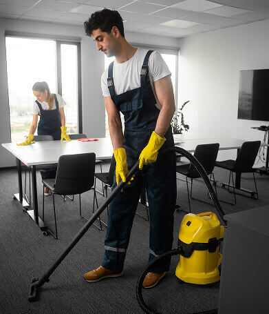 Professionelle Gebäudereinigung durch RHG Facility Team